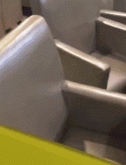 |搞笑GIF:看到最后那个动作 我悬着的心可算是放下了