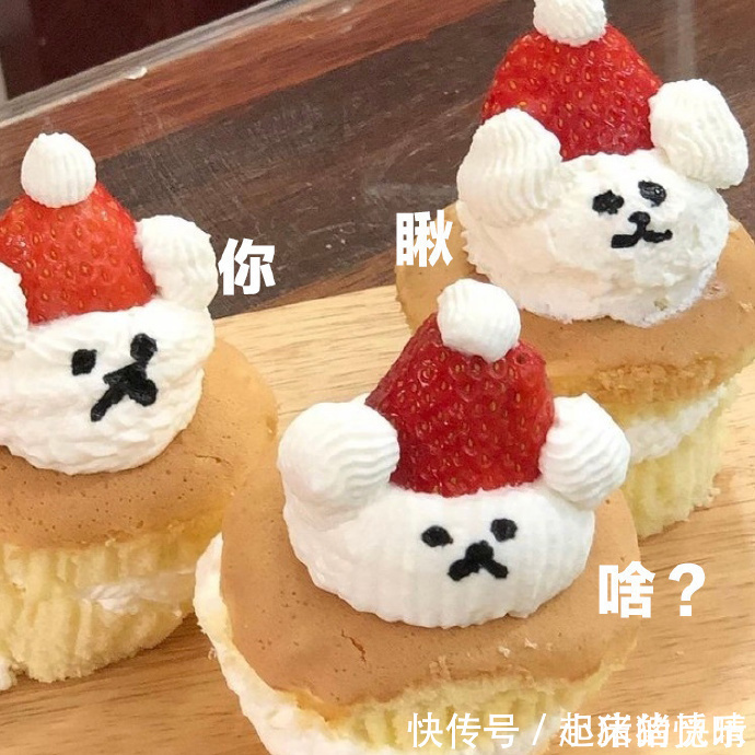 |搞笑GIF:这货就这么在这玩半天了,连小鱼干都不吃