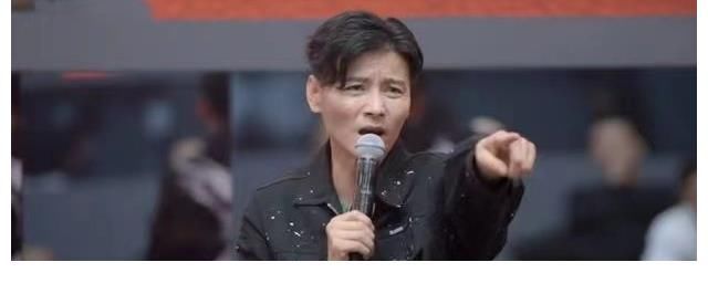 张晋|《披哥》从“没人要”到香饽饽，张晋的逆袭，让多少队员脸红？