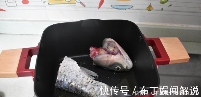 玉米海鲜菇鱼汤|两口子的晚餐,一荤一素一汤,实惠又好吃,吃着舒服,光盘不浪费