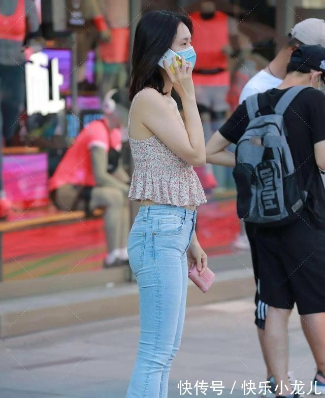 鱼尾 潮流个性的打底裤穿出不同的感觉,带来率性高挑的感觉,舒适养眼