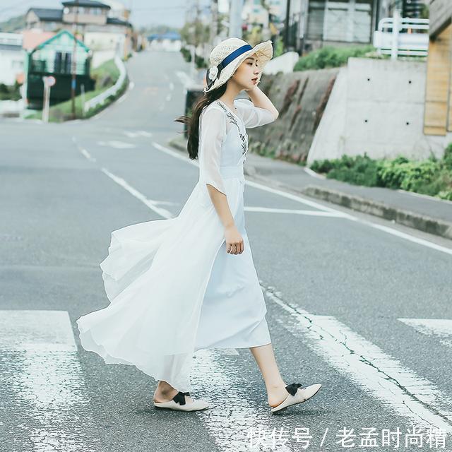 走光 清新范连衣裙,是现代女性追求时尚的必备单品