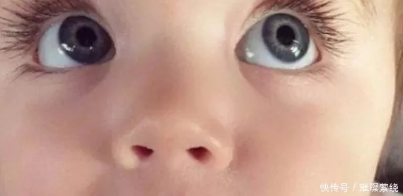 青春期女生如何让眼睛“变大变美”坚持3招，班花不教教我