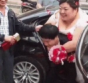 |搞笑GIF:太不像话了 我等了这么久你居然给我看这个