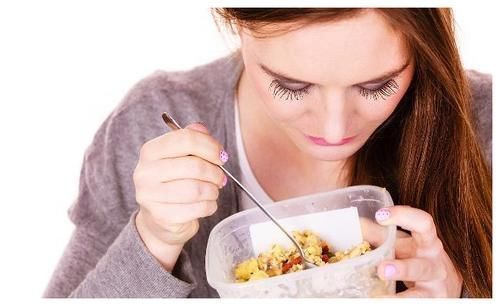 体重|不吃晚饭能“瘦”吗?若做到这“3点”,体重或许悄悄降下来!