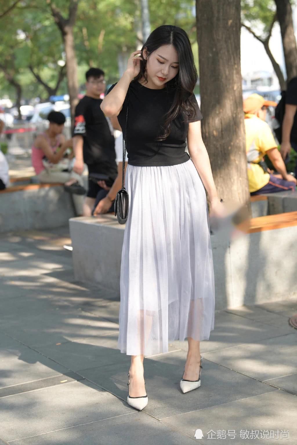 别搞错了，这才是“教科书”般的微胖范儿