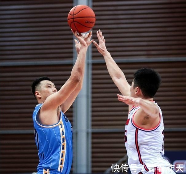 CB胜强敌也能输鱼腩,神经刀属性凸显,CBA神奇球队头衔北移易主