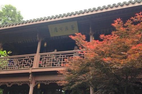 杭州西湖边发现一座寺庙，登上最高处可远眺西湖，却鲜为人知