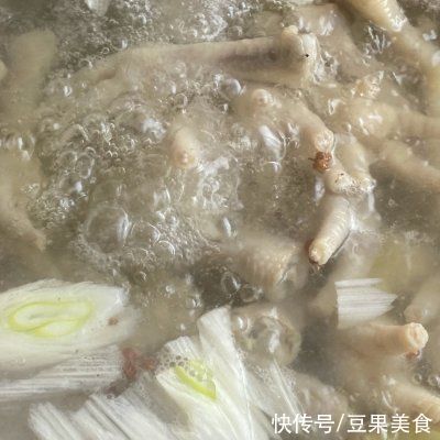 吃光|今天我吃光5碗饭的秘诀是韩式辣鸡爪...