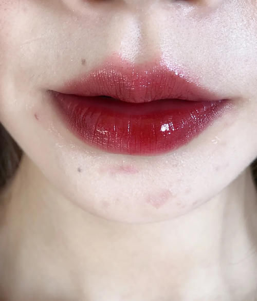 小颜|黄皮女人别总涂“红棕色”,这几支“玫瑰色”照样显白