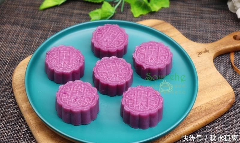 糯米粉|月饼新做法,比冰皮月饼简单,比广式月饼少糖,软糯香甜很好吃!