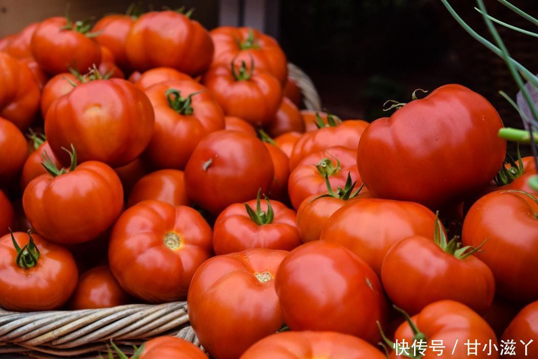 黑色素|喝茅蔗膏和吃水果一样可以改善熬夜长斑，你不会不知道吧？