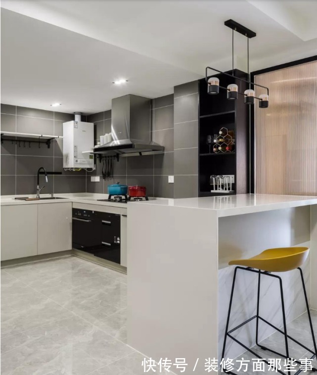 谷仓门|77平北欧风两室设计,蓝色墙面过渡+黄色的古仓门这配色很时尚