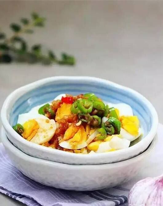 蒸鱼豉油|鸡蛋不用炒着吃,这样做简单好吃,营养丰富