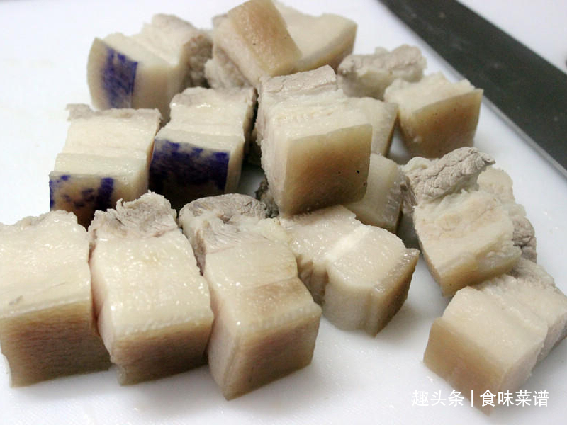 红烧肉的家庭做法，这配方我用了十几年，营养香甜松软，入口即化