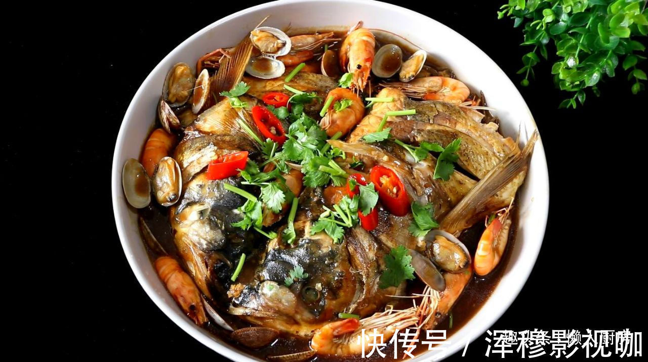 美味|教你鱼头的特别做法,与剁椒鱼头有很大区别,更营养美味