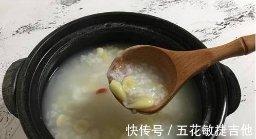 香甜|此粥是天然“安眠药”,90%人不知,沾床就睡,睡得如婴儿香甜!