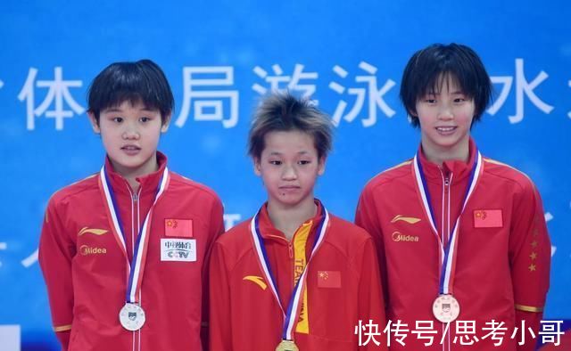 全红婵|全红婵证件照太萌了!长发齐耳一脸严肃很霸气，假小子秒变美少女