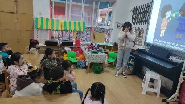 小知识|六一幼儿园开展疫情防控主题健康教育活动