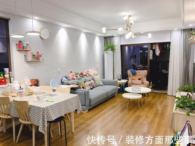 北欧风|93平北欧风三居室,卫生间干湿分区,卫生间墙上花片是点睛之笔