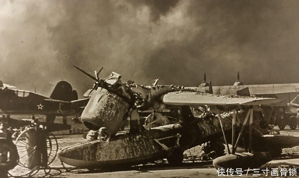 军突袭珍珠港期间|日军偷袭珍珠港时的老照片,美国为自己的放纵吞下了苦果