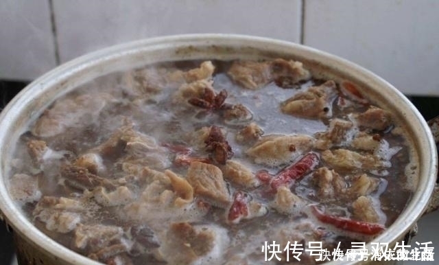 牛腩|牛肉每次都炖不烂偷学爷爷秘方，加1勺此“调料”，软烂不塞牙