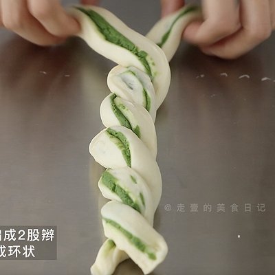 抹茶奶酥面包