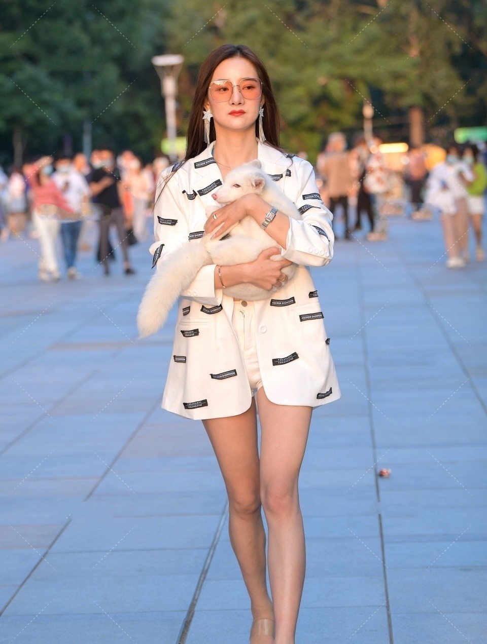 亲肤性 美女一看就不是普通人,这是谁家的“公主”,上得厅堂下得厨房