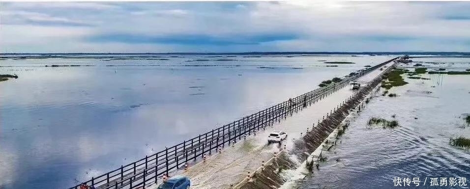 鄱阳湖水位上涨，最美水上公路进入佳境，犹如上帝抛洒人间的项链