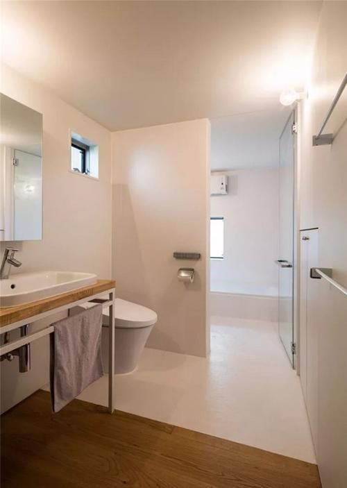 镜面|错层设计太牛了,四层空间布局,让60㎡小户型秒变240㎡大豪宅