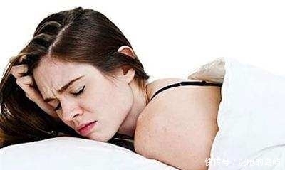 心火旺盛多有5異常,推薦一簡(jiǎn)單動(dòng)作,去心火,少生病,更健康!