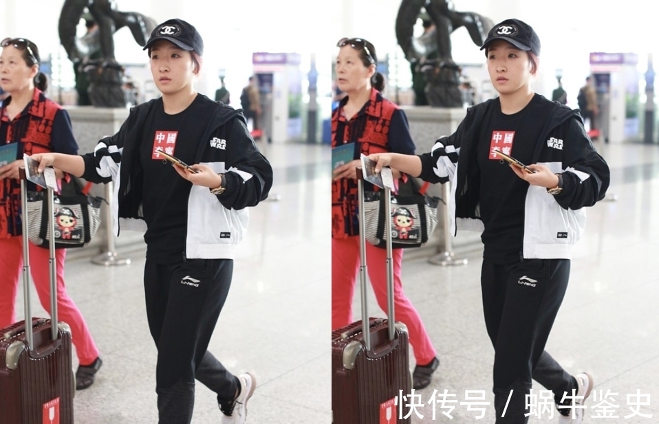 金牌|没得金牌的刘诗雯脱下队服也可爱,休闲造型太舒适,低马尾显元气