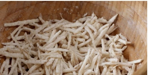 香酥|教你杏鲍菇的新做法,不炒不蒸不凉拌,香酥美味,越吃越香