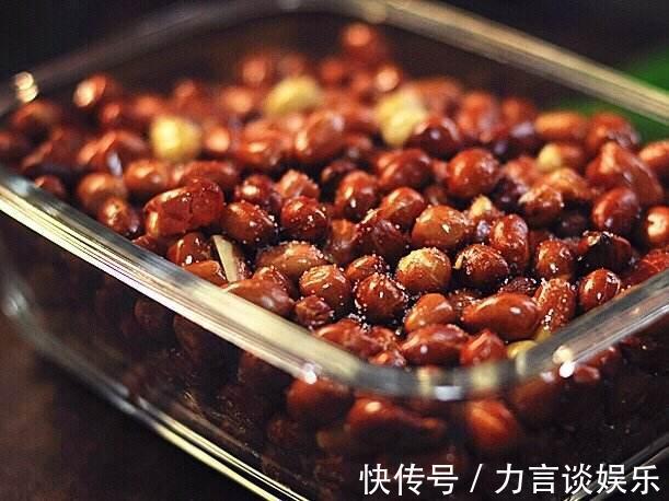 养胃|常吃花生养胃、安神助眠,但坚决远离1种吃法,营养全被浪费了