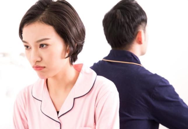 女人|女人更年期后,不妨多吃3种“零嘴”,皱纹、黄褐斑不敢来