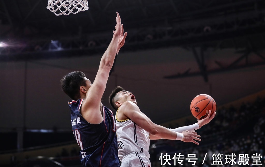 mvp|MVP评选标准官宣！存3硬性要求，郭艾伦贡献值仅排第11，压力大！