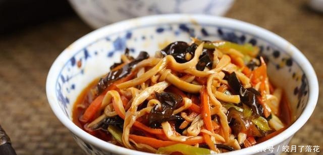杏鲍菇的12种花样吃法可盐可甜，又香又鲜，味道美营养高！