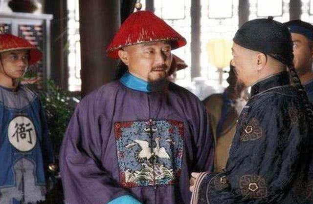 左宗棠|众人劝曾国藩称帝,曾国藩当即写出了一副对联,大家看后痛哭不已