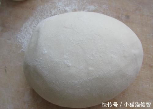 少许|夏天吃饺子,韭菜靠边站,这菜做馅鲜嫩多汁营养好,还能润肠通便