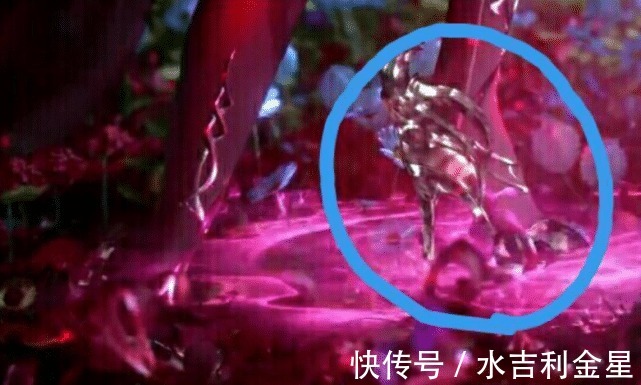 斗罗大陆|斗罗大陆小舞走彼岸花阶梯,原来换过新鞋,没有装饰的水晶鞋也那么好看!