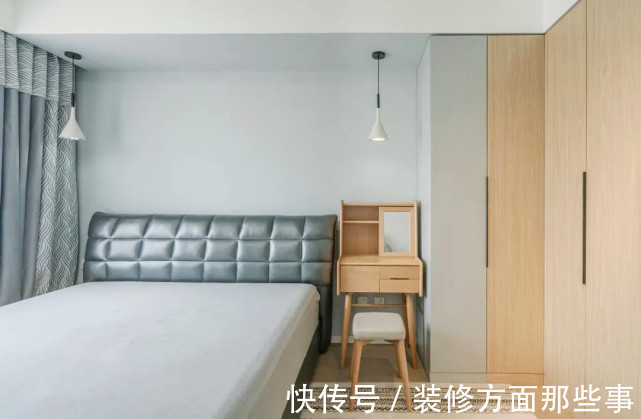 装修|118平自然简约三居室,绿植与装饰画形成了一虚一实有生机活力