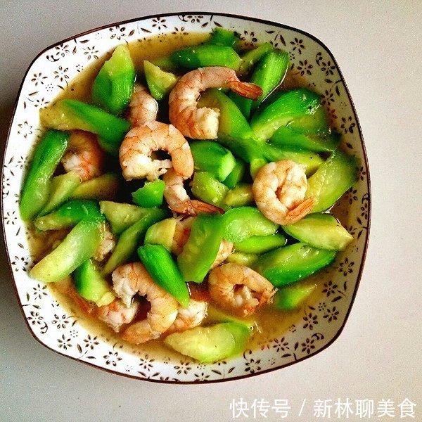 自从学会此菜后，家里米饭就没剩过，味道特美倍香，总是不够吃