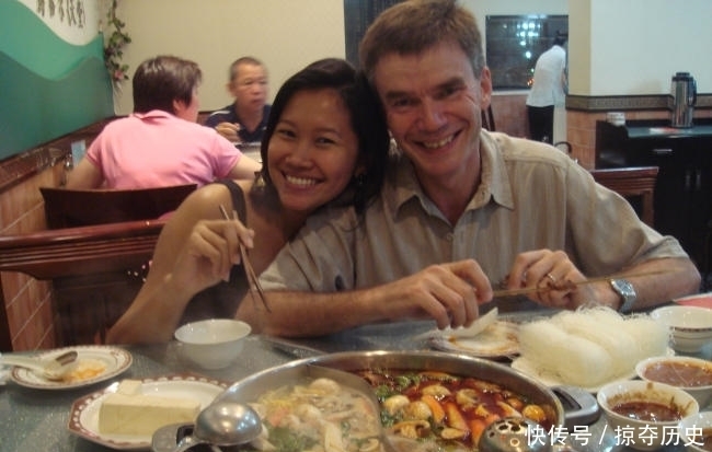 外国人|外国人居然这样吃火锅,中国人始终不能理解