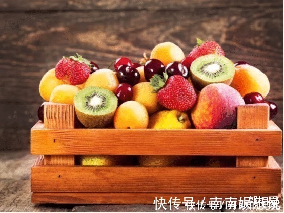 怀孕|怀孕的时候一定要多吃水果那些看上去正确的话，孕妇千万别全听