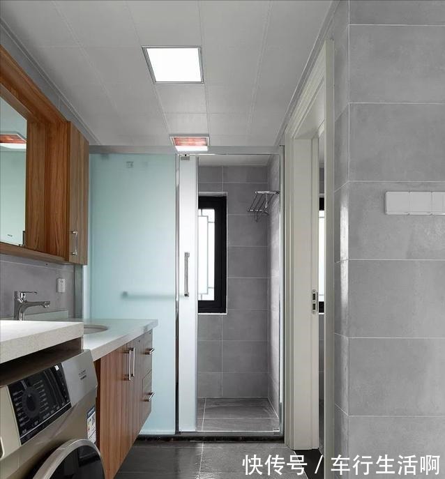 静电|到姑姑家里做客,看到她家的布置,才明白什么叫作“干干净净”!