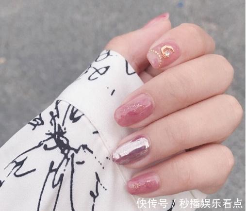 浪漫|浪漫的樱花季到了,赶快来跟女神们,get浪漫的仙女美甲吧