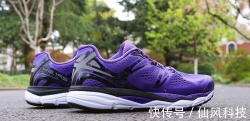 氢跑|性能在线、出街有面：不会选错的国产跑鞋，400的预算就能拿下！