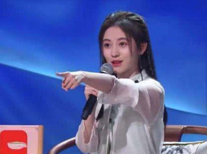 当导师发现选手假唱，鞠婧祎沉默，尚雯婕当面戳穿，你支持谁？