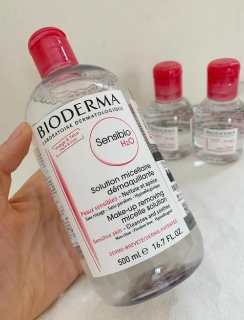 想卸妆彻底怎么能缺好的卸妆水？这几款平价好用还不伤皮肤