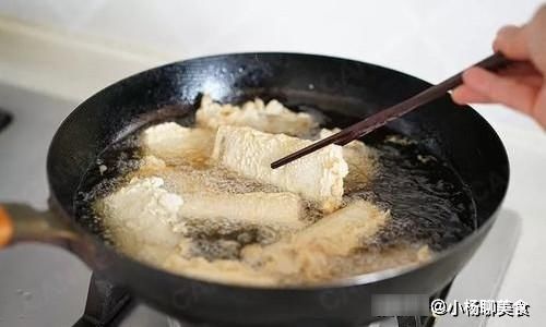 带鱼|炸带鱼不要再裹面糊了，教你这1招，炸出来的带鱼更脆更香！